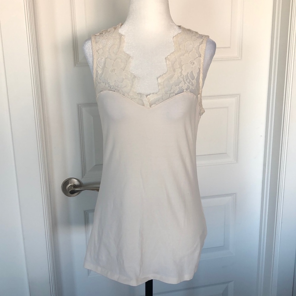 H&M Cream Lace Top - Picture 1 of 3